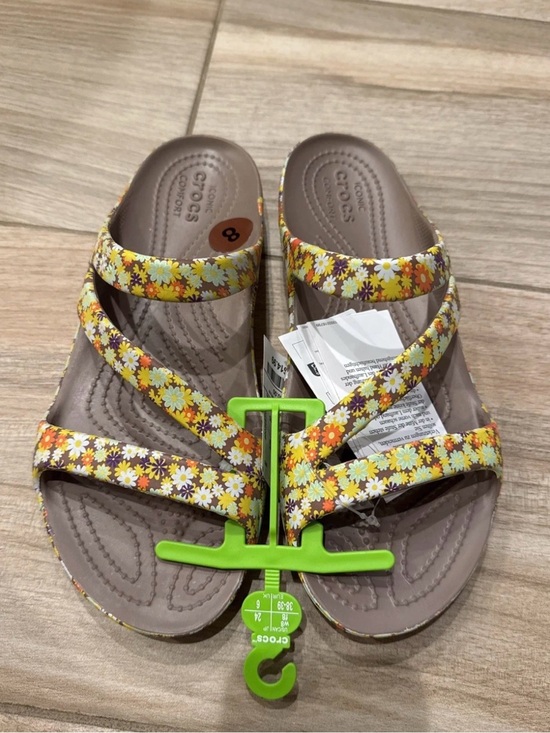 CROCS Shoes - WOMEN'S CROCS KADEE II TRUFFLE/RETRO FLORAL SANDALS 8